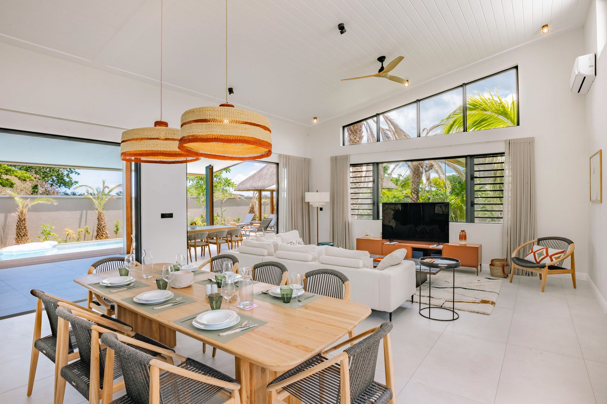 Luxury Villa 4 Bedroom villa for sale — image 8