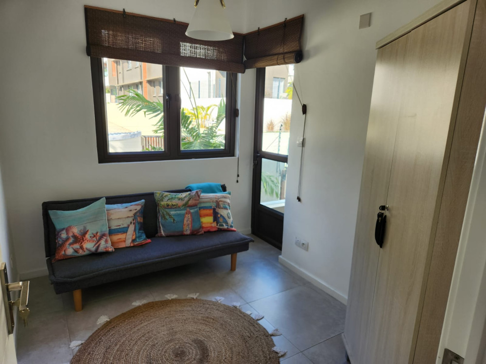 Charming apartment for sale in Black River — image 7