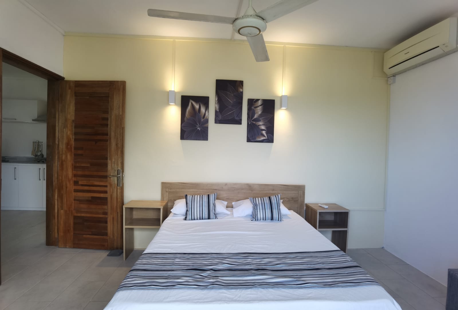 2 bedroom apartment with Views of Le Morne — image 7