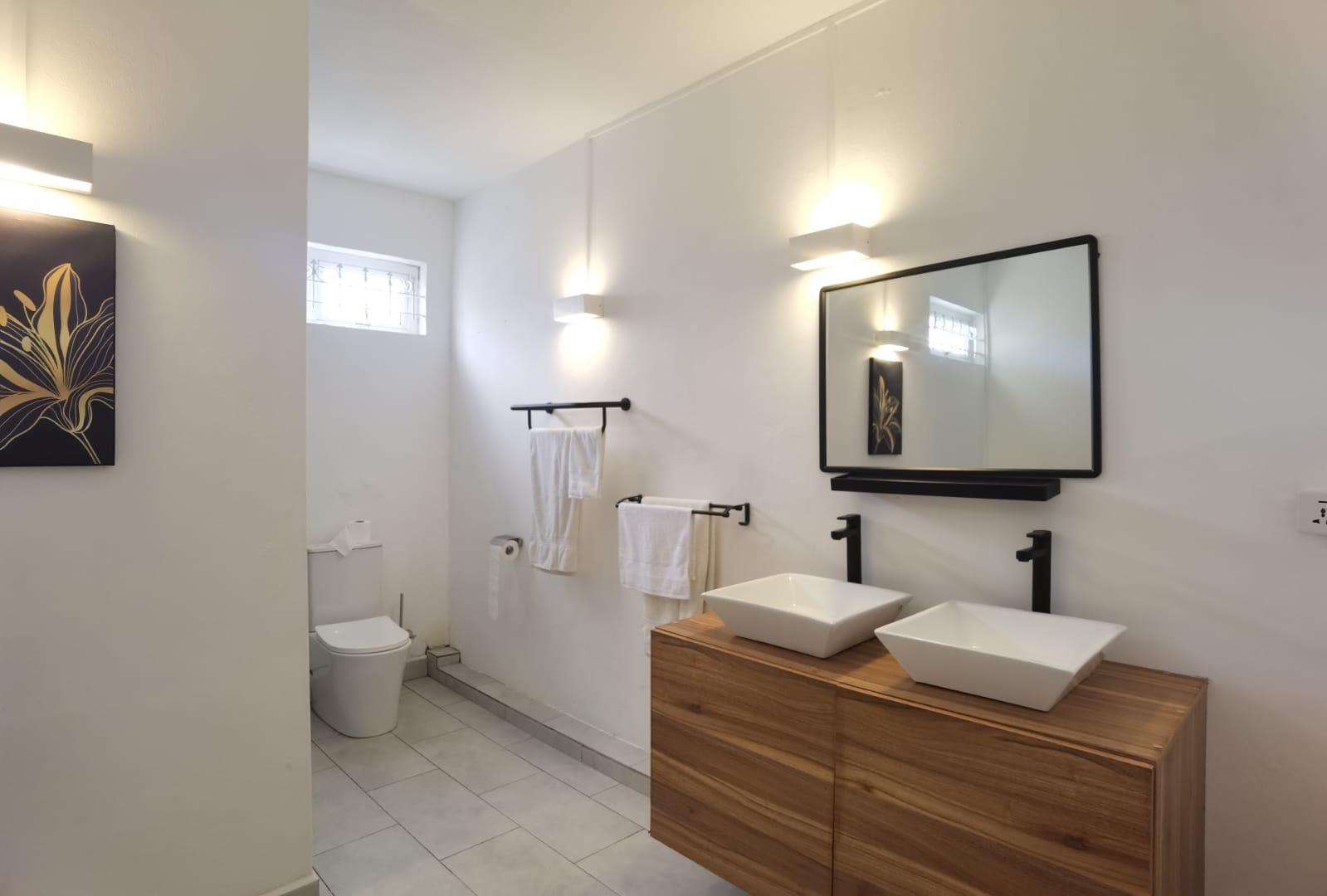 2 bedroom apartment with Views of Le Morne — image 8