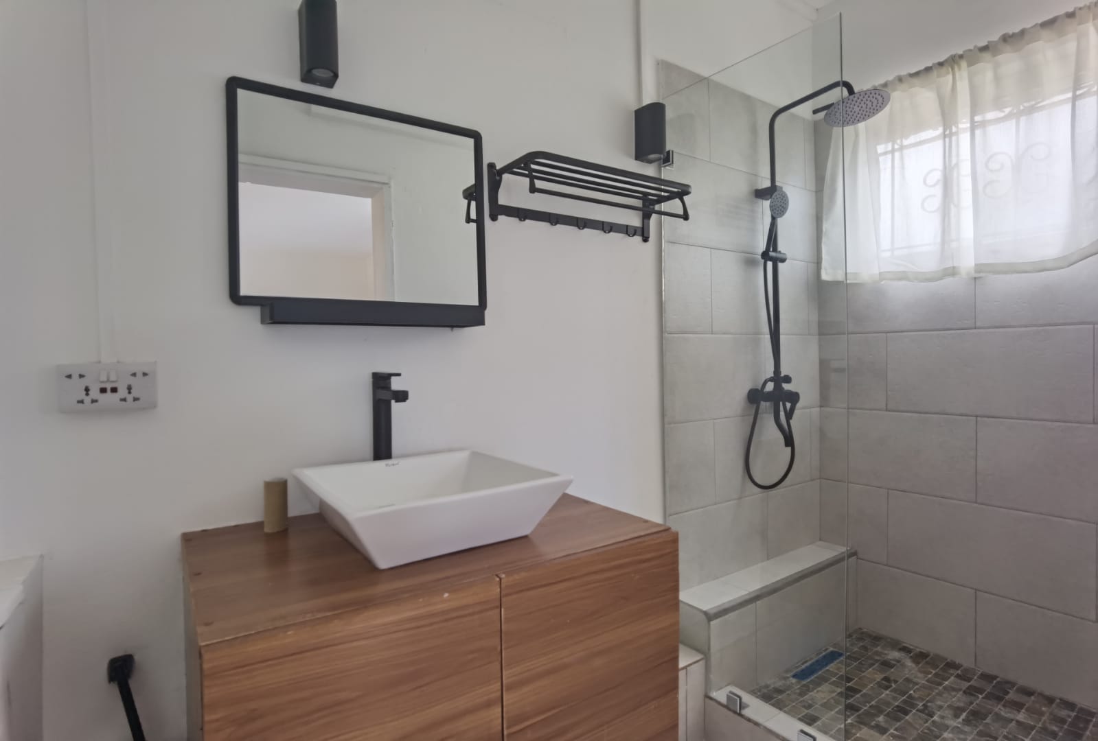 2 bedroom apartment with Views of Le Morne — image 9