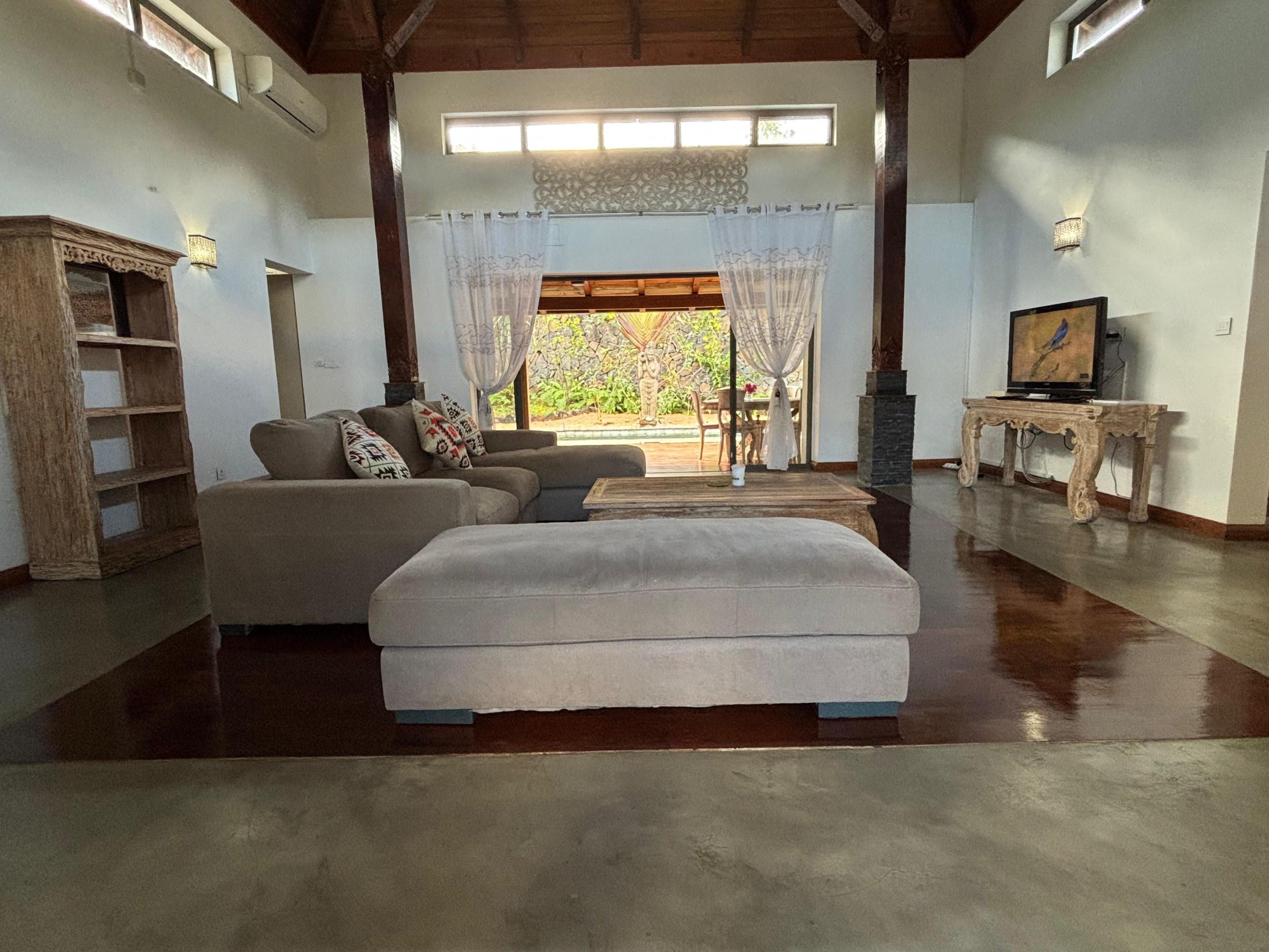 Tropical 3 Bedroom villa — image 8