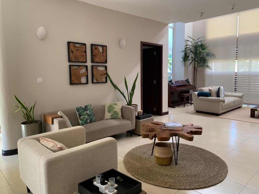 Elegant and Impeccably Maintained Home in Beau Bassin — image 12
