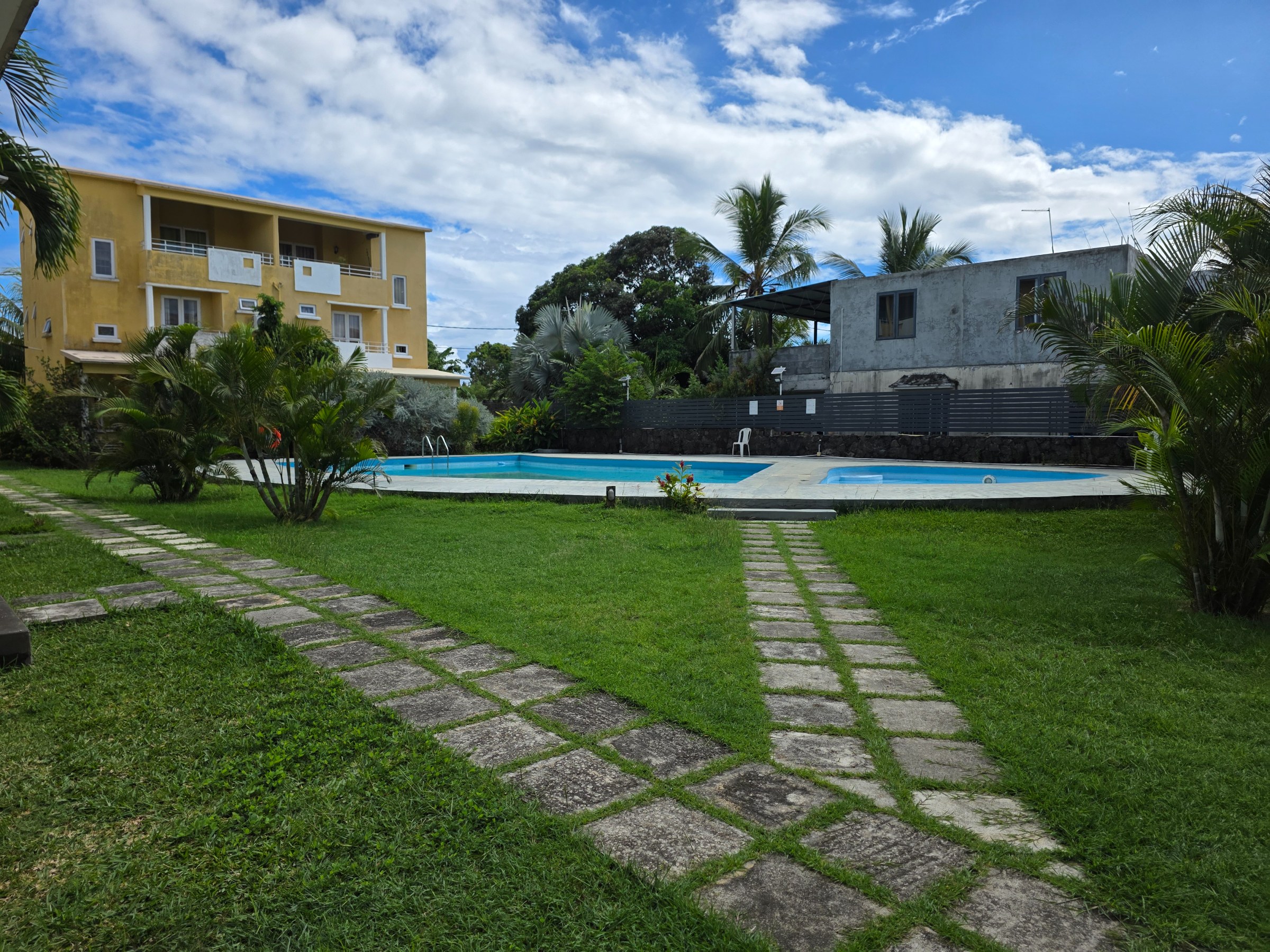 Fully Furnished 3-Bedroom Triplex for Rent
