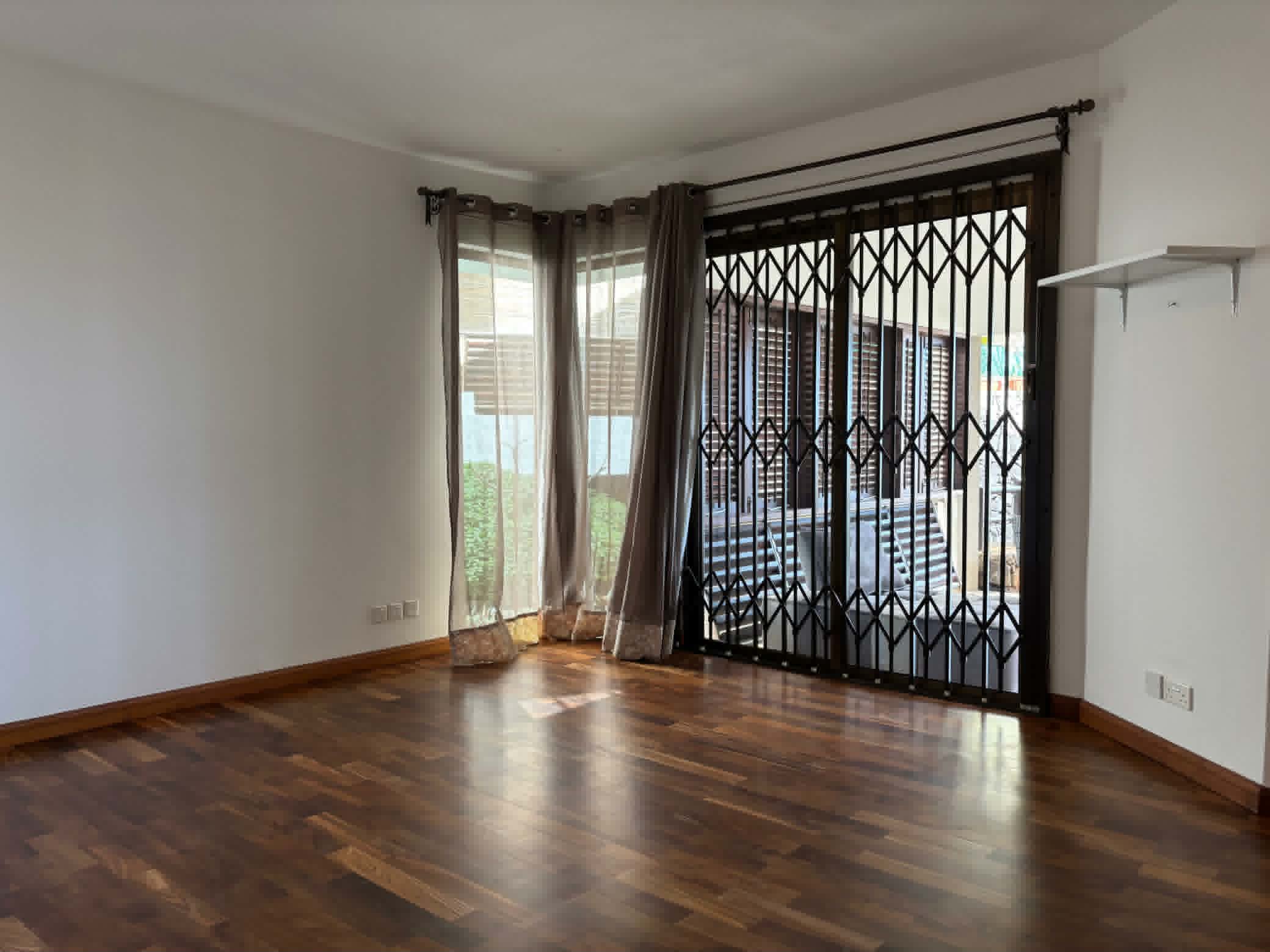 Charming Ground-Floor Apartment with Lagoon and Le Morne Views in Black River — image 5