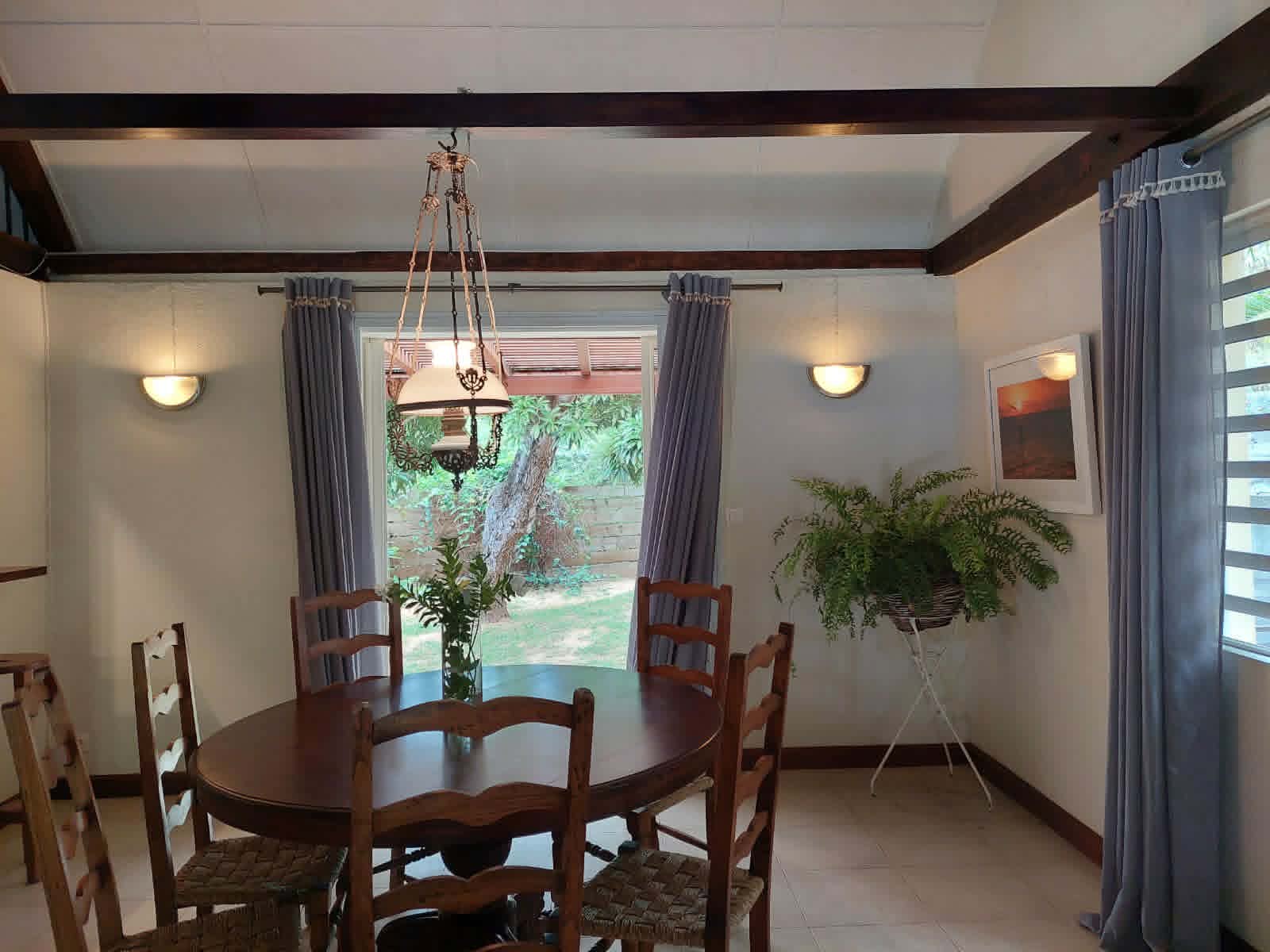 Stunning family home in Black river. — image 17