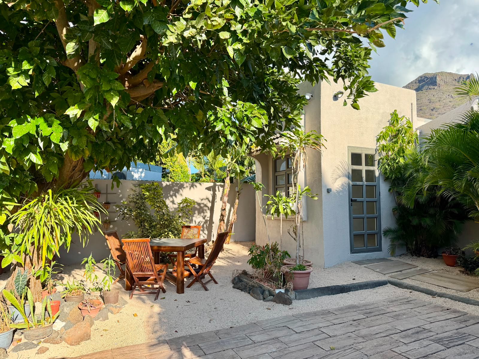 3-Bedroom House with Private Pool for Sale in Mauritius – Mauritian Citizens Only — image 5