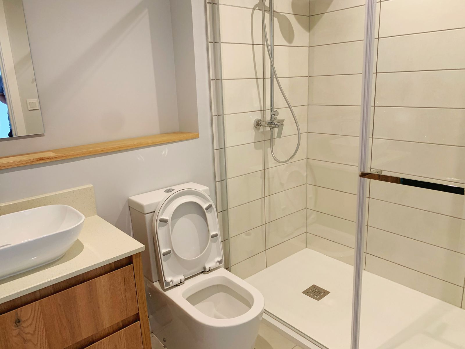 Modern 2-Bedroom Apartment – Flic en Flac — image 11