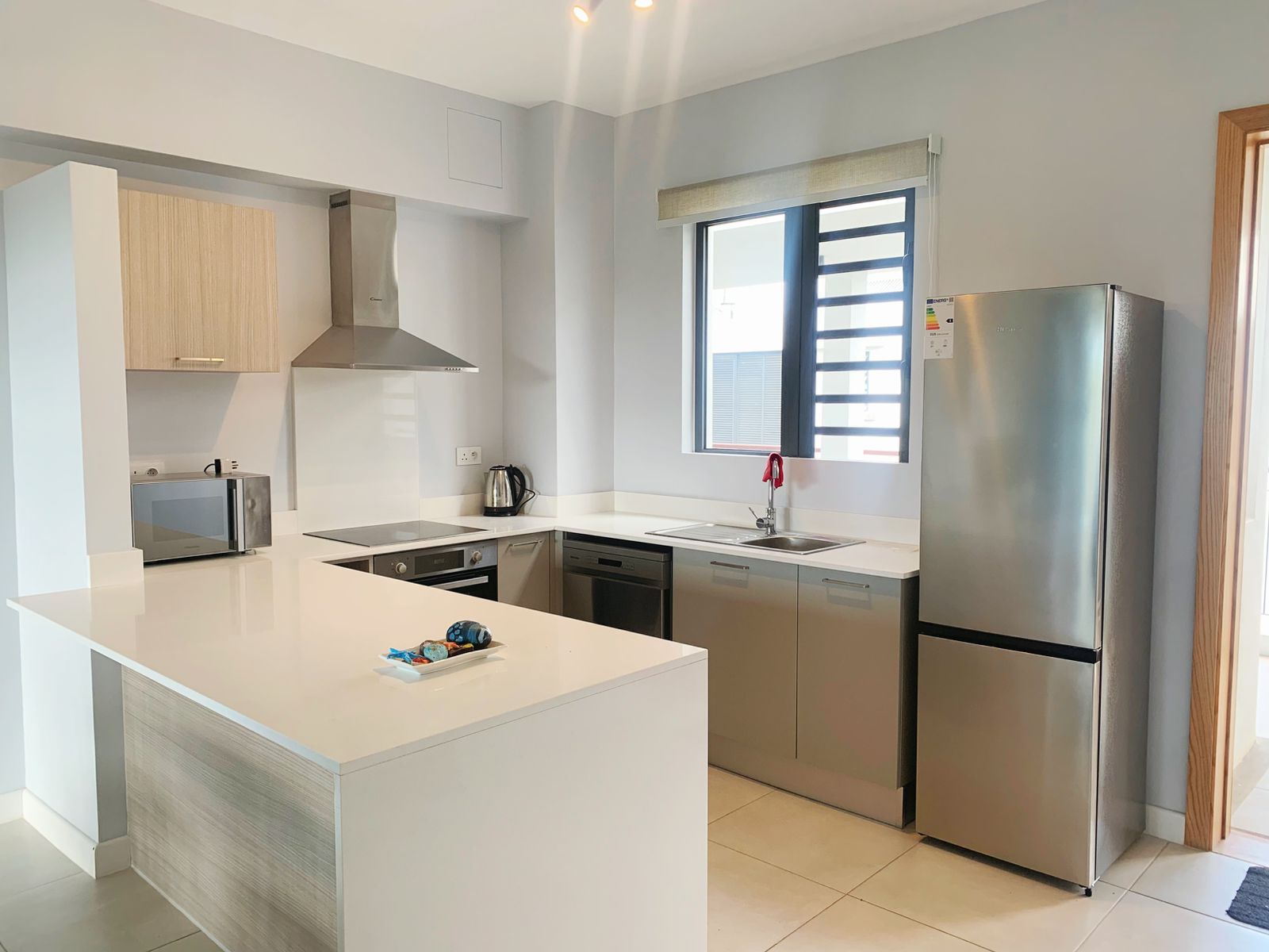 Modern 2-Bedroom Apartment – Flic en Flac — image 5