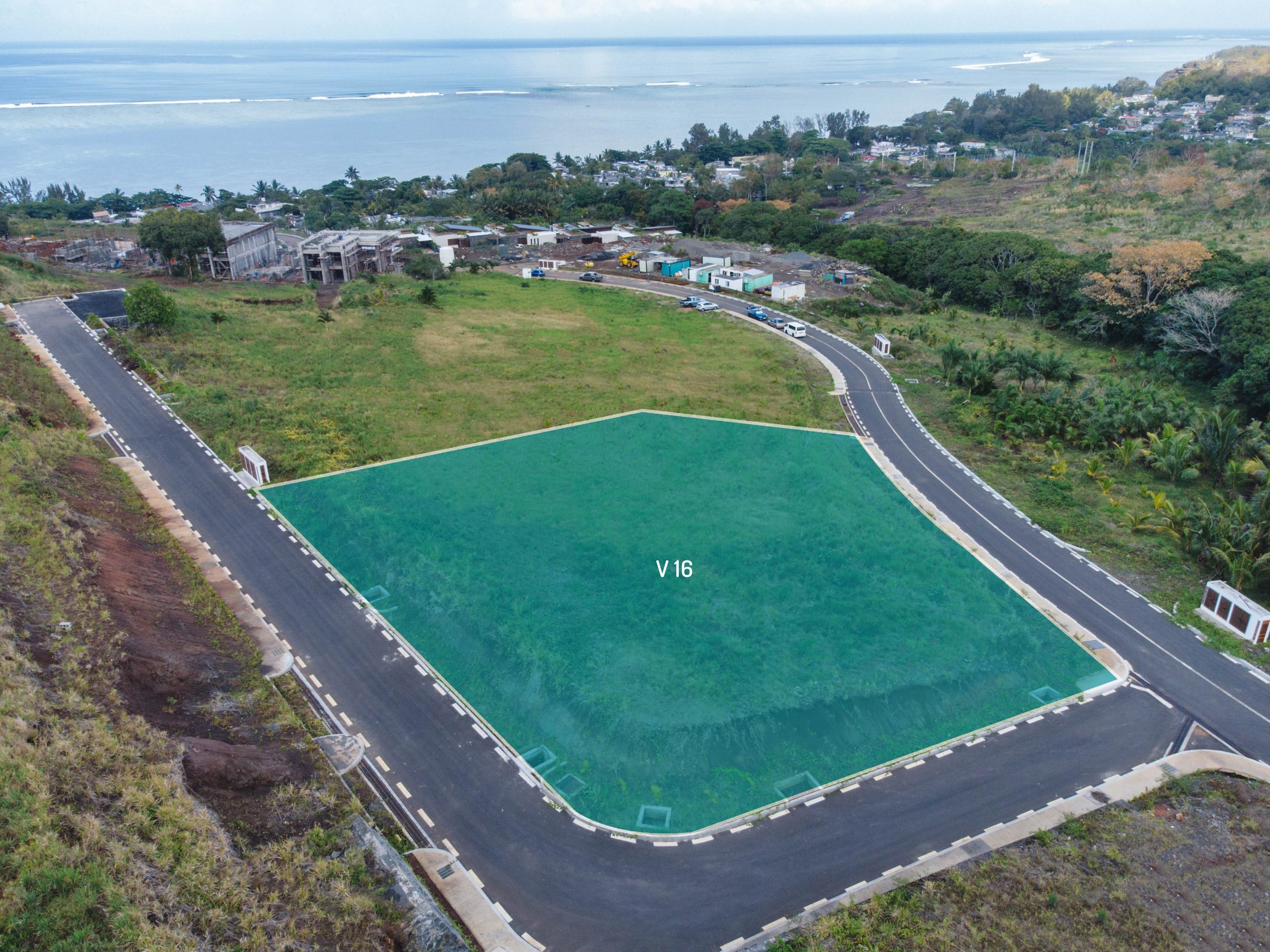 Land for Sale – Breathtaking Lagoon & Mountain Views — image 6