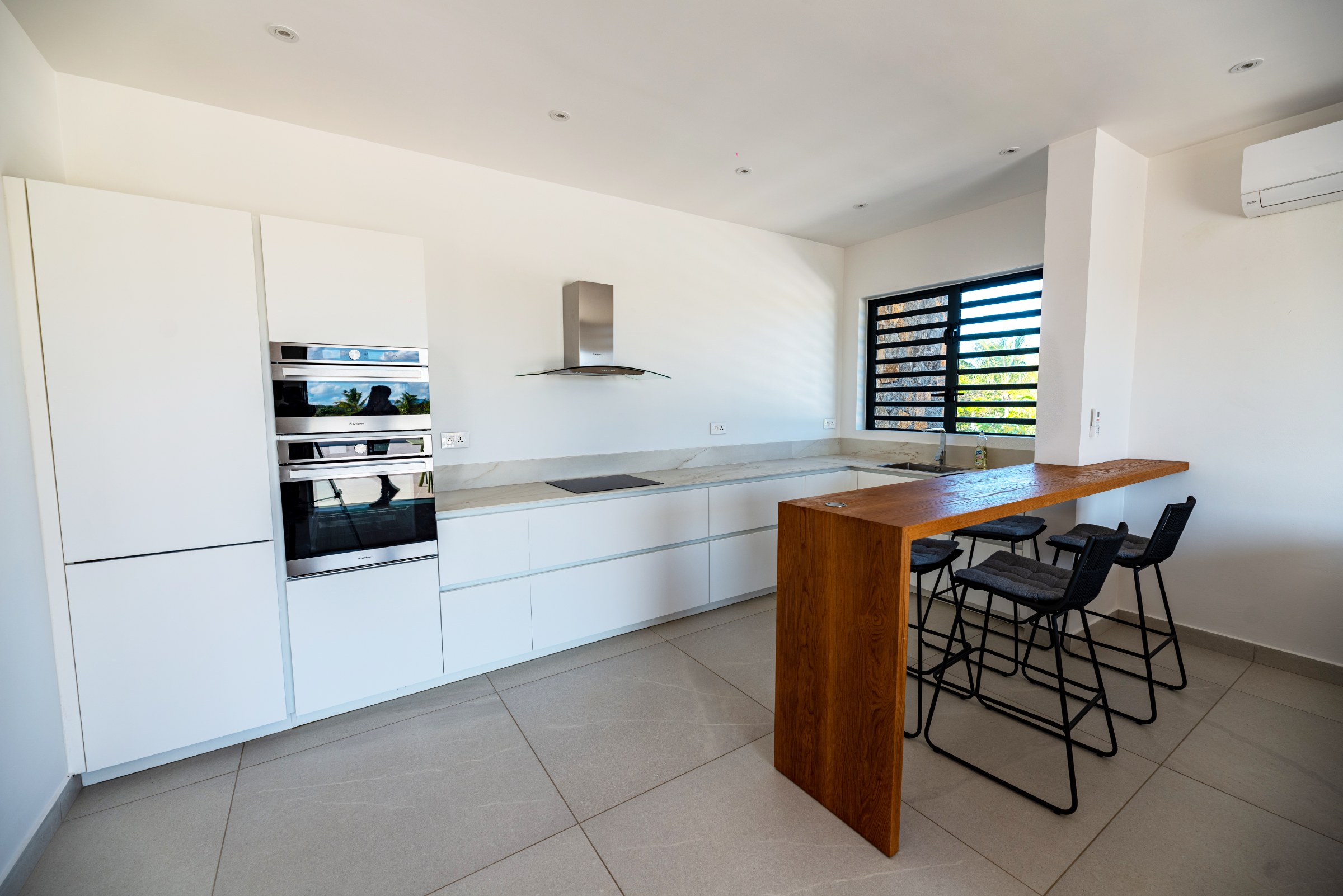 Luxury 4-Bedroom Villa East Coast Mauritius — image 2