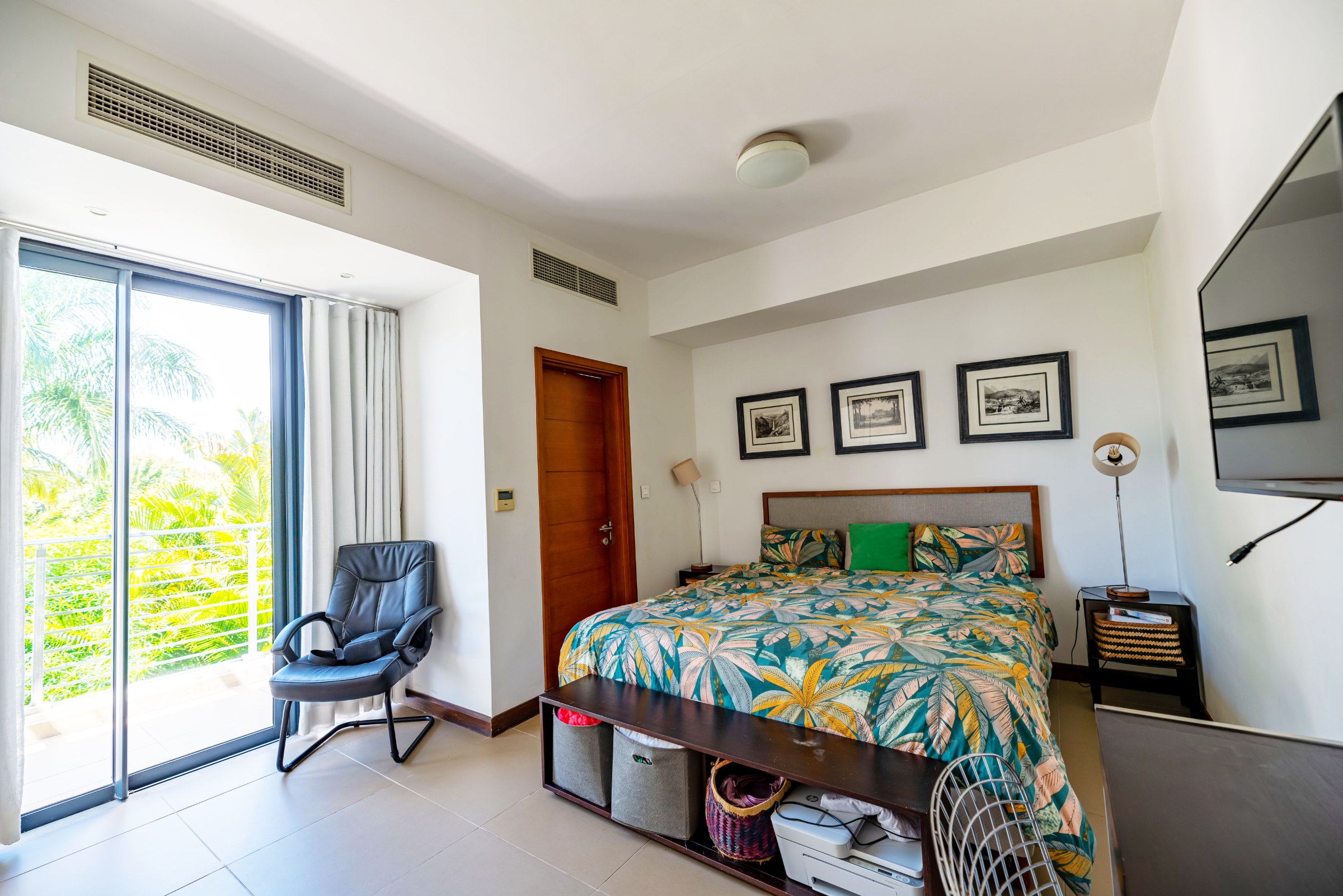 3-Bedroom Townhouse For Sale — image 9