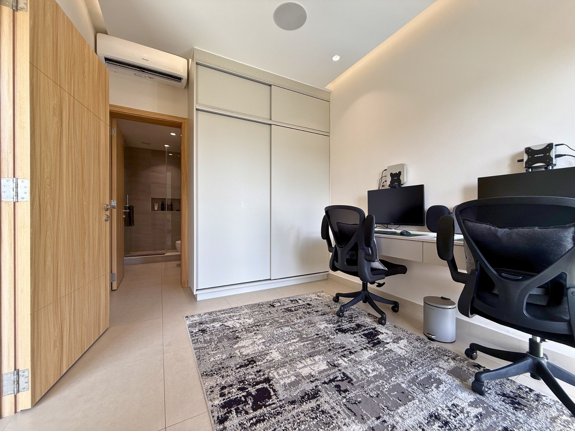 Modern 2-Bedroom Apartment With Mountain Views For Sale in Moka — image 11