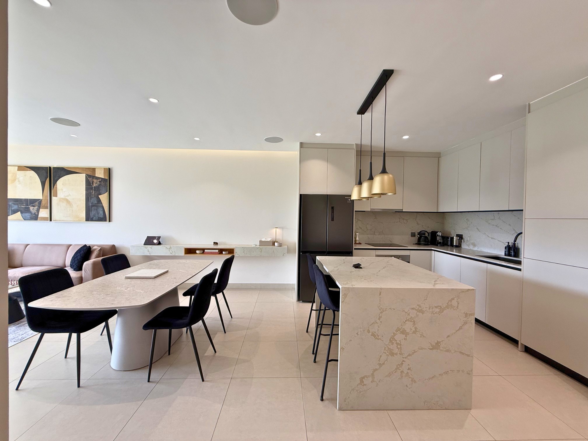 Modern 2-Bedroom Apartment With Mountain Views For Sale in Moka — image 6