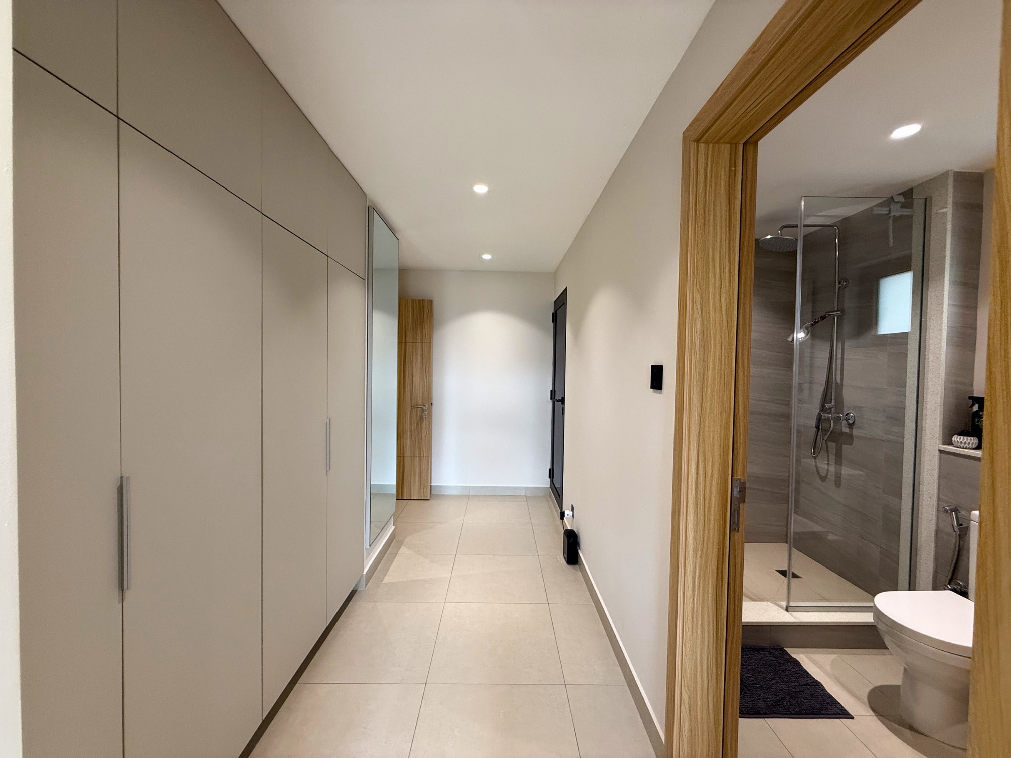 Modern 2-Bedroom Apartment With Mountain Views For Sale in Moka — image 10
