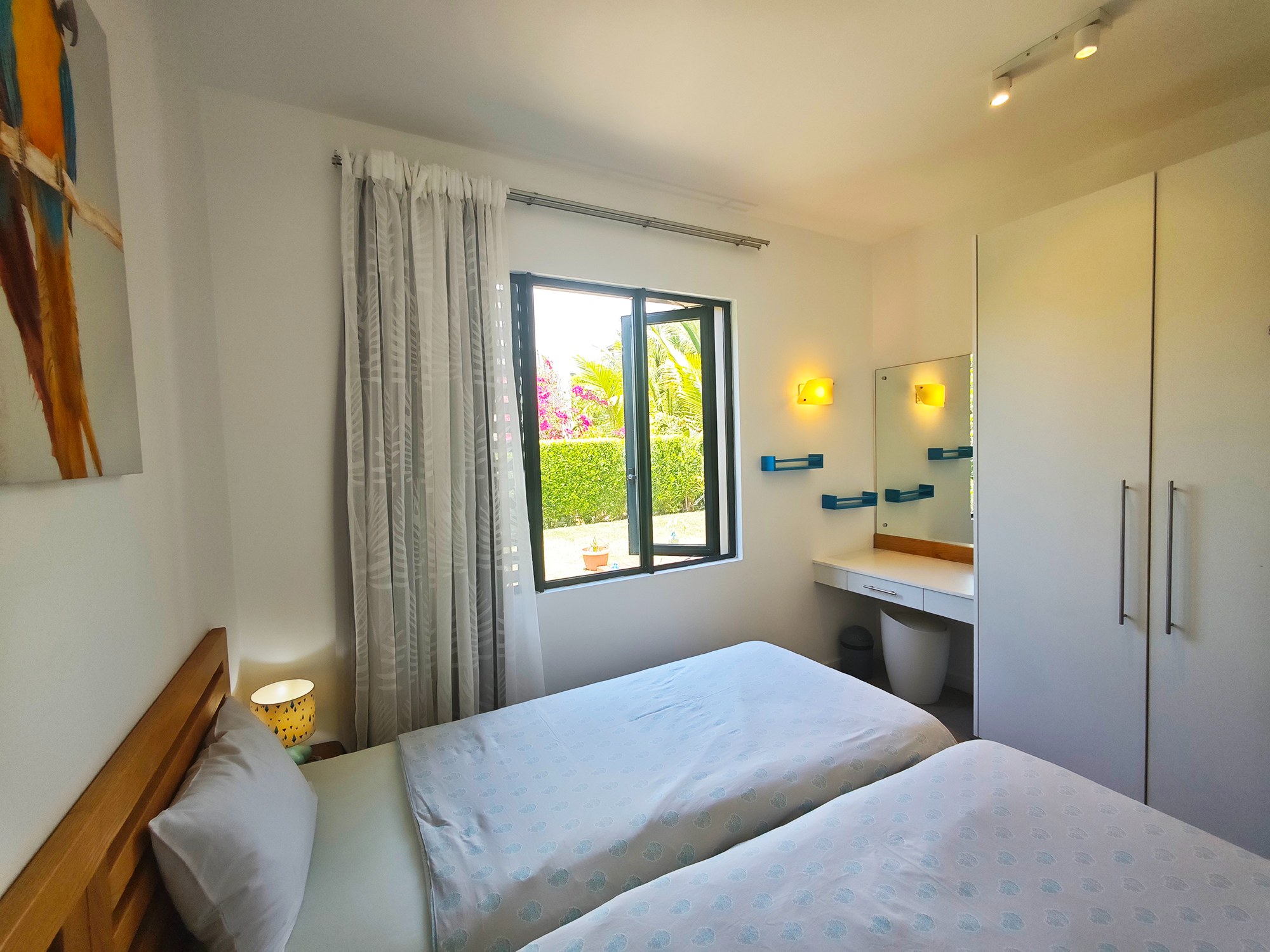3-Bedroom Ground Floor Apartment with Private Garden — image 10