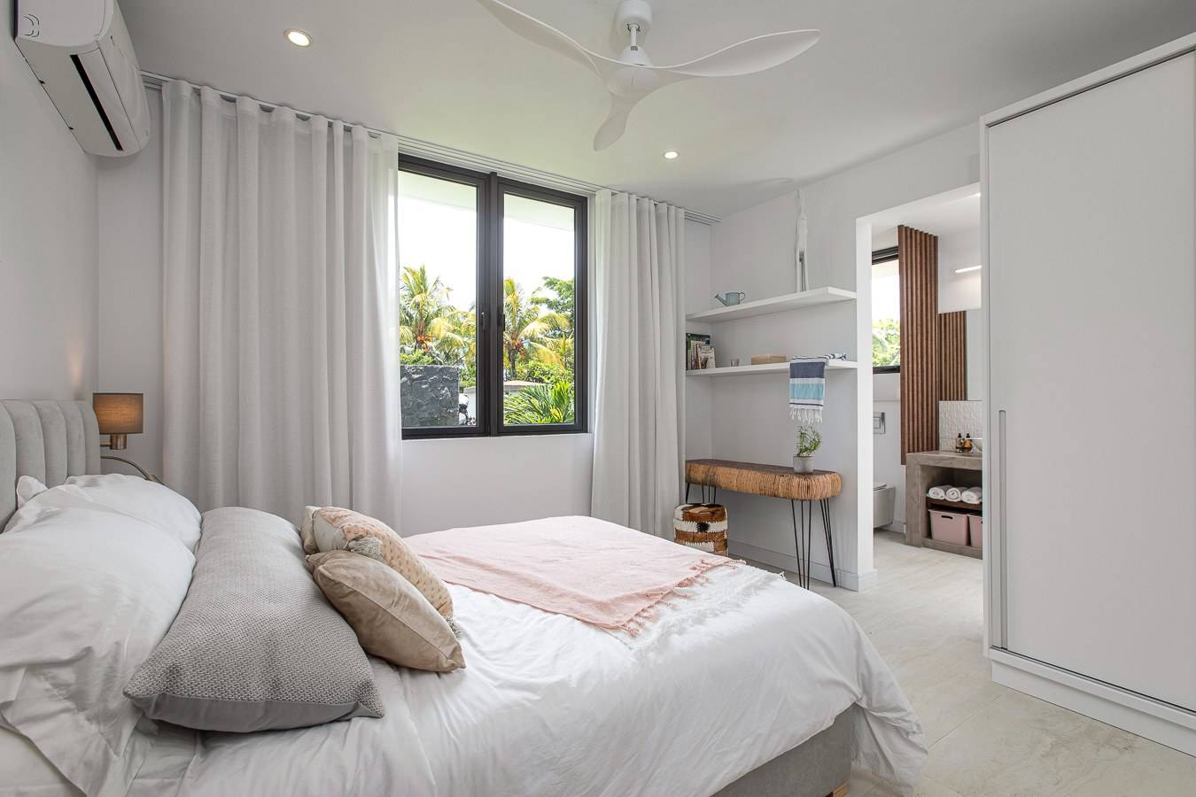 Luxury 4-Bedroom Villa on The Nine Golf Course — image 6