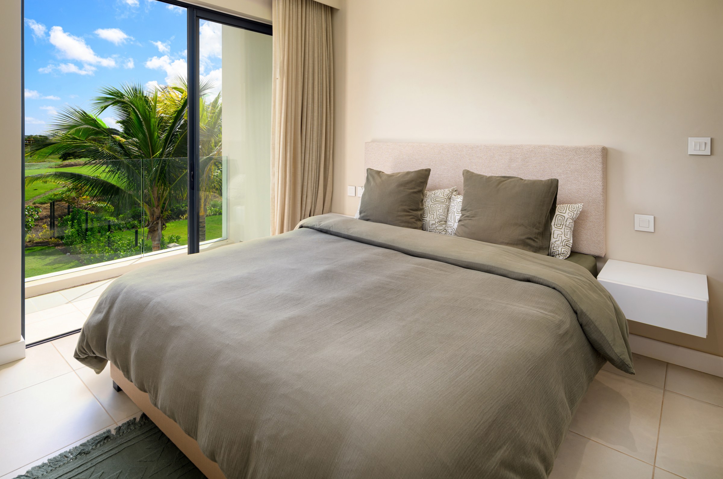 3-Bedroom Villa with Golf View  — image 10