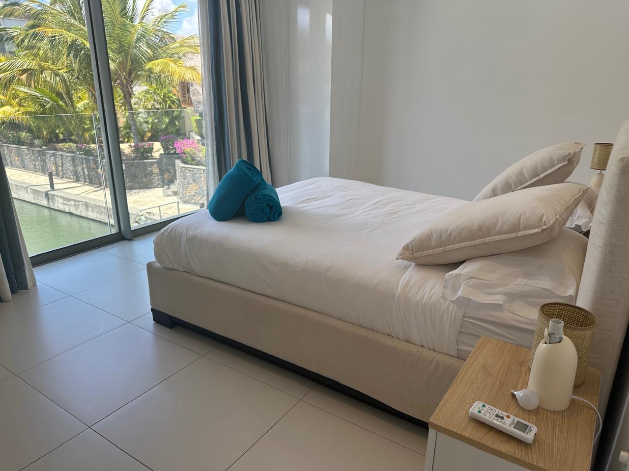 Spacious 5-Bedroom En-Suite Villa for Rent — image 6