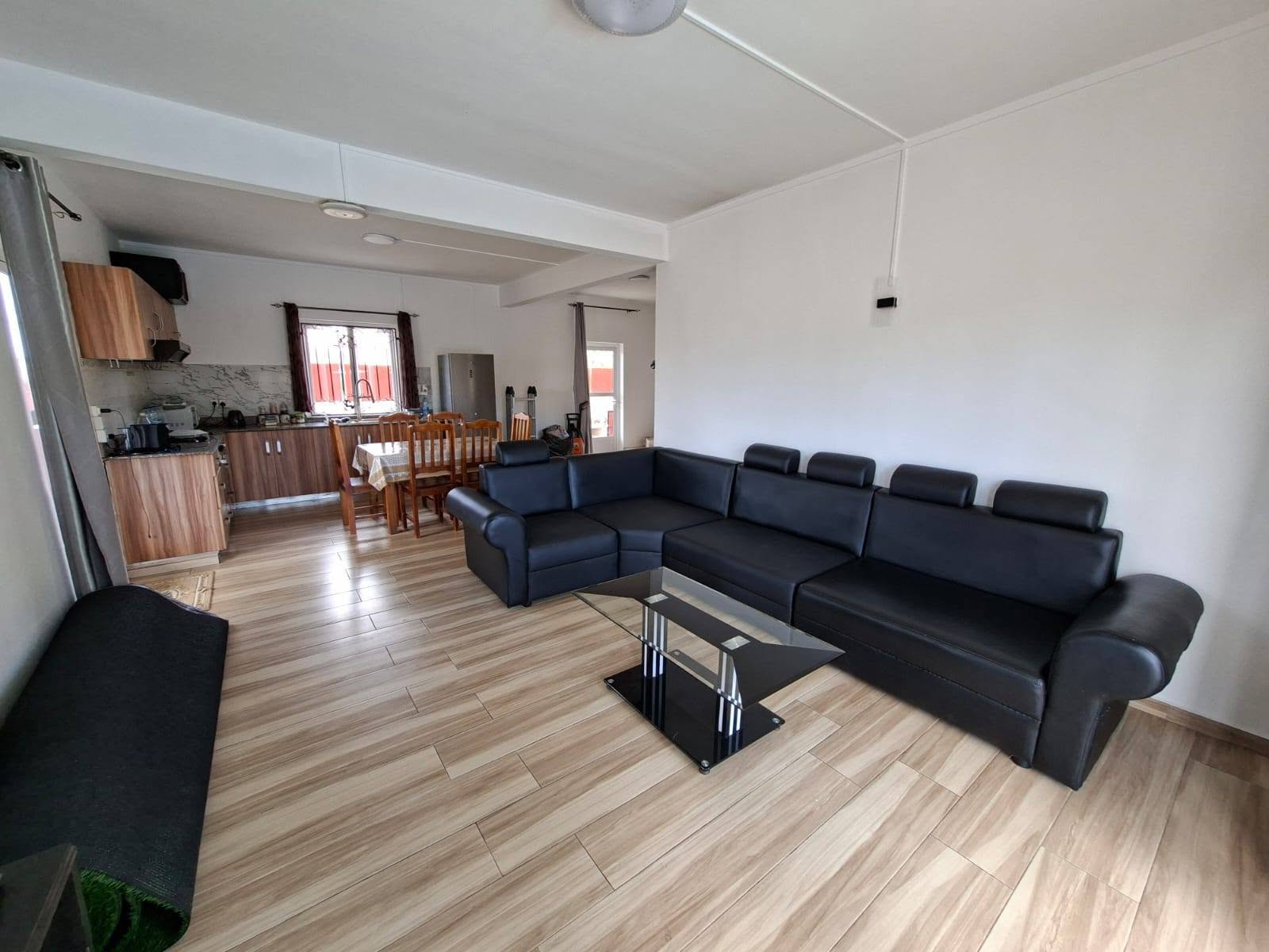 3-bedroom House With Swimming Pool in Flic en Flac — image 5