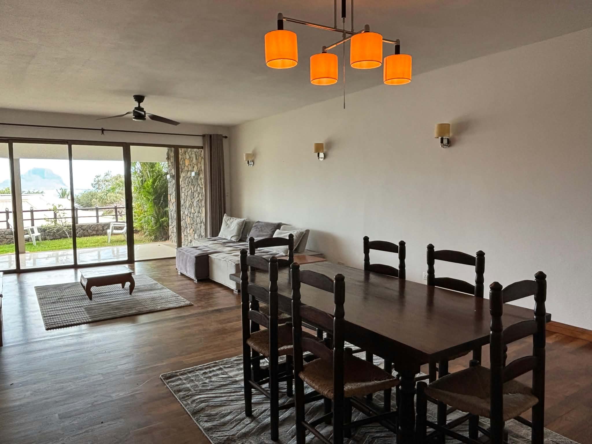Charming Ground-Floor Apartment with Lagoon and Le Morne Views in Black River — image 4