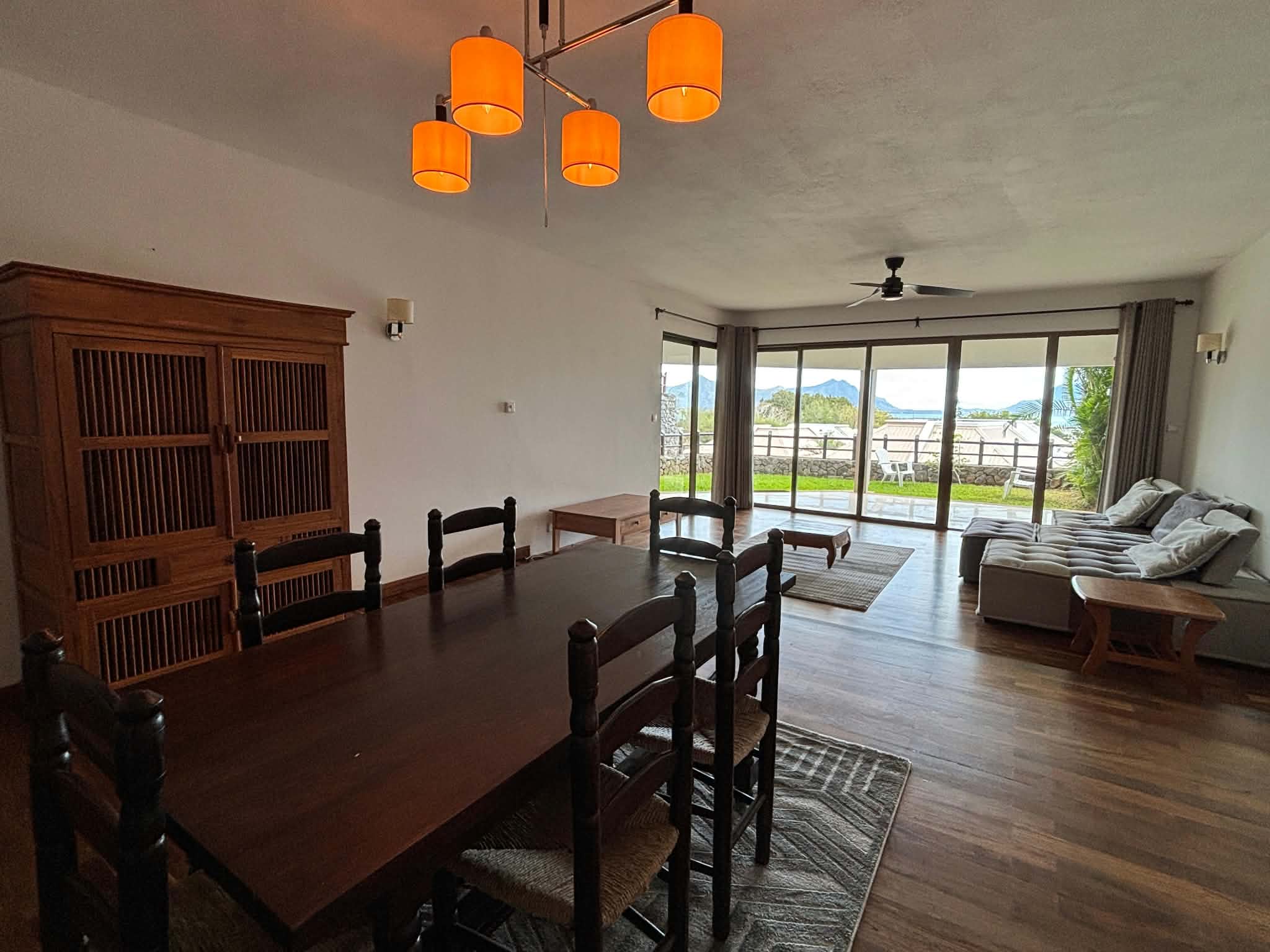 Charming Ground-Floor Apartment with Lagoon and Le Morne Views in Black River — image 1