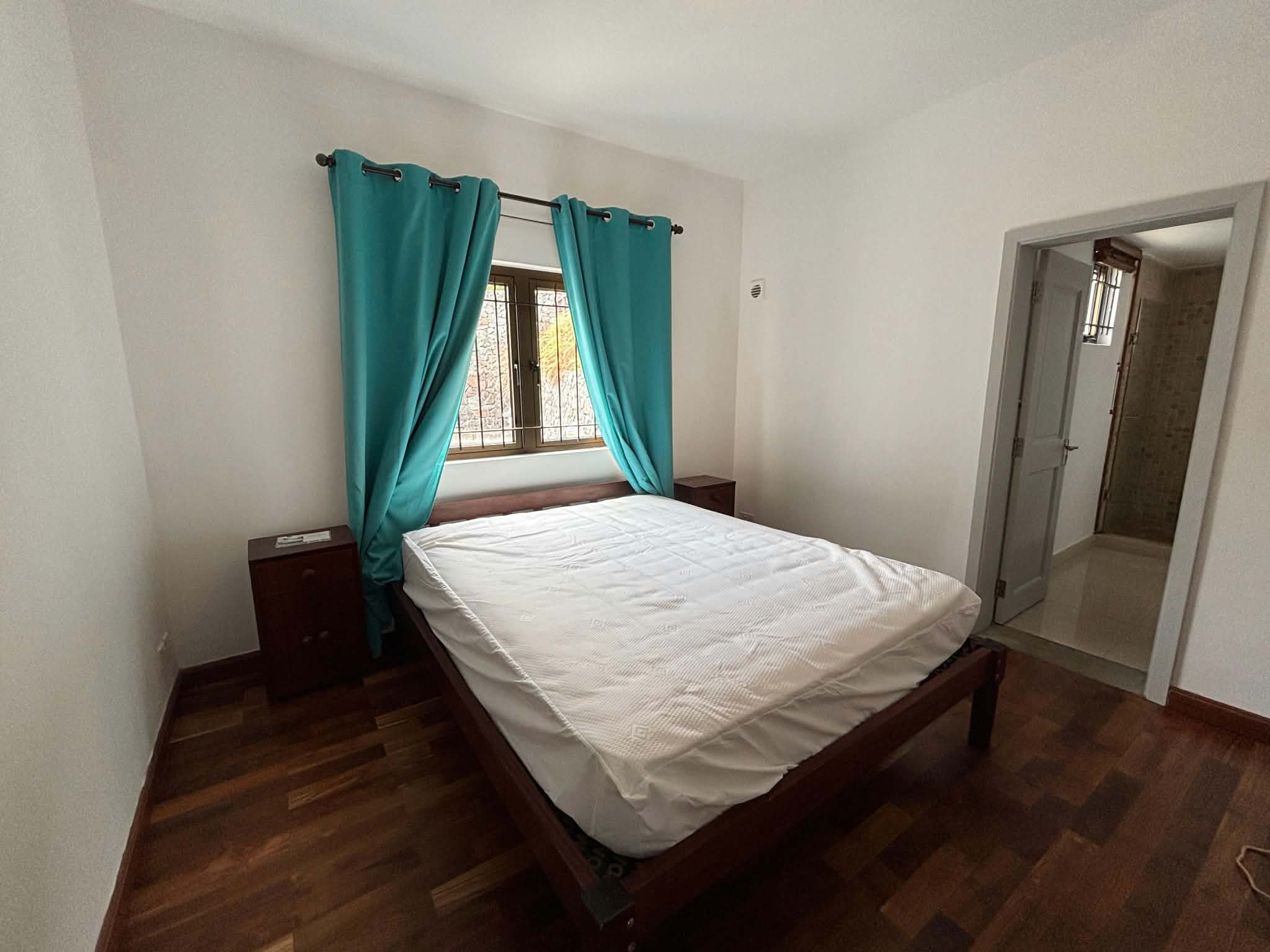 Charming Ground-Floor Apartment with Lagoon and Le Morne Views in Black River — image 7