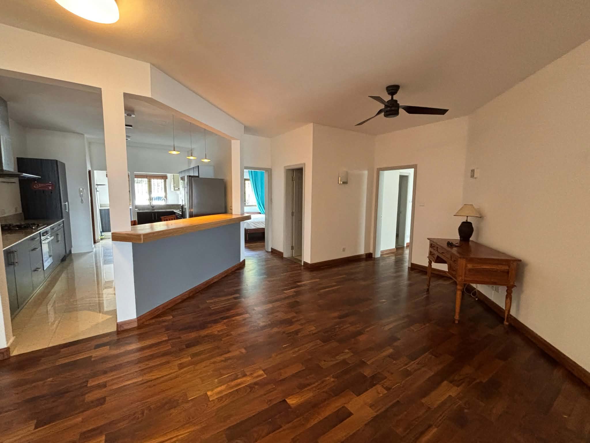 Charming Ground-Floor Apartment with Lagoon and Le Morne Views in Black River — image 5