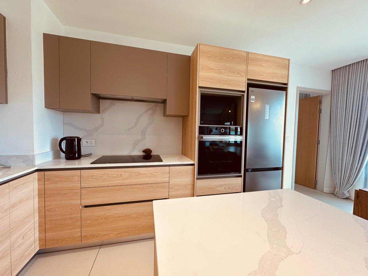 3-Bedroom Penthouse with Mountain Views – Telfair — image 2