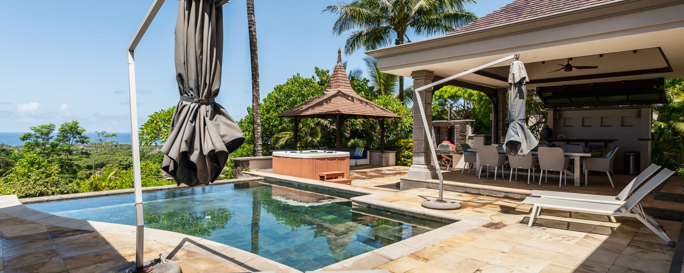 Exclusive 5-Bedroom Villa with Private Pool & Ocean Views — image 13