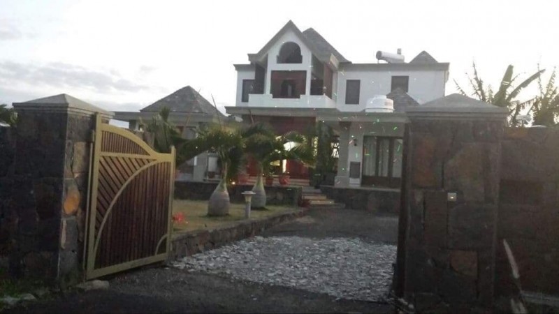 Luxury villa for sale in the East — image 6